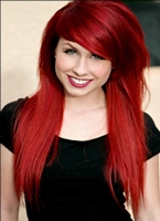 Traci Hines czerwone fryzury długie włosy rozpuszczone